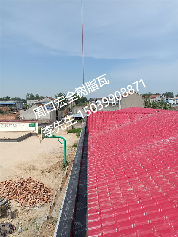 蓋工業(yè)廠房必看！彩鋼瓦vs.樹脂瓦，哪個更耐用？